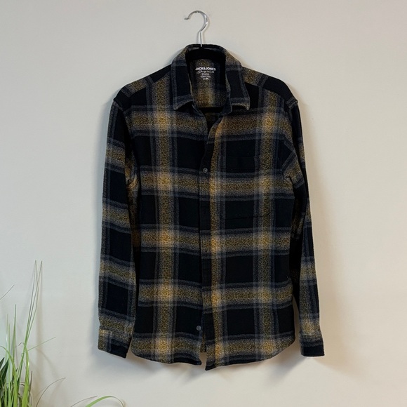 Jack & Jones Men’s Black and Yellow Plaid Shirt size M - Picture 2 of 5